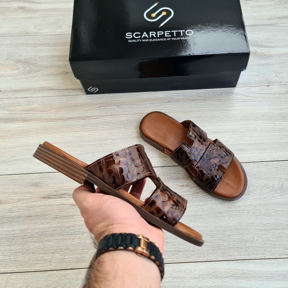 Premium Leather Men's Sandal in Brown - Picture 4 of 4